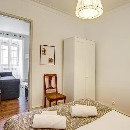 Sunny In The Heart Of Principe Real Apartment Lissabon